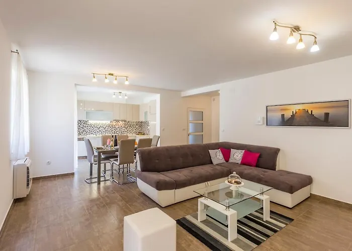 빌라 By Istrialux *