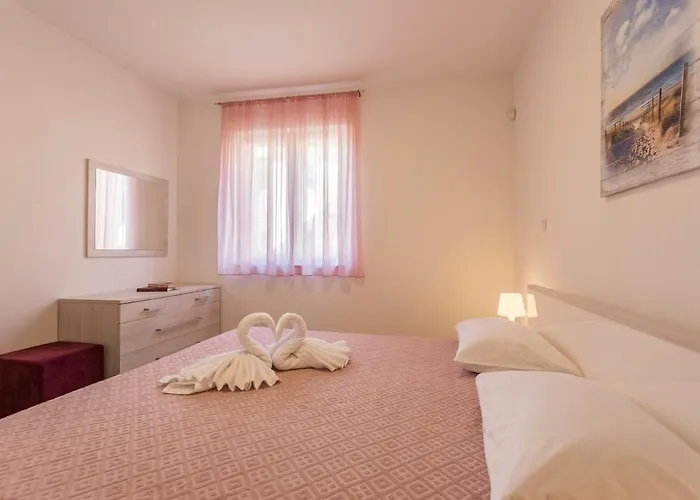 By Istrialux * 반졸레