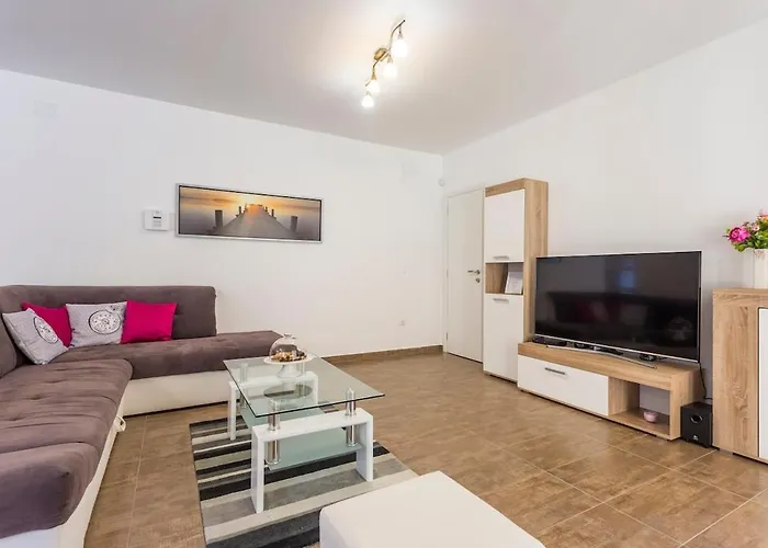 빌라 By Istrialux 반졸레